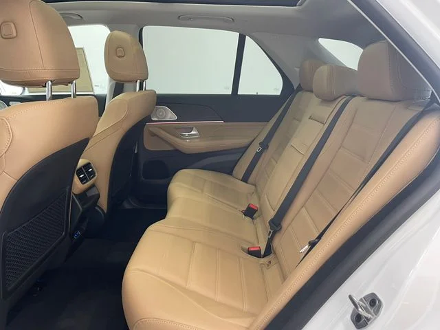 New 2026 MANUFAKTUR Moonlight White Metallic Mercedes-Benz GLE 350 image 21