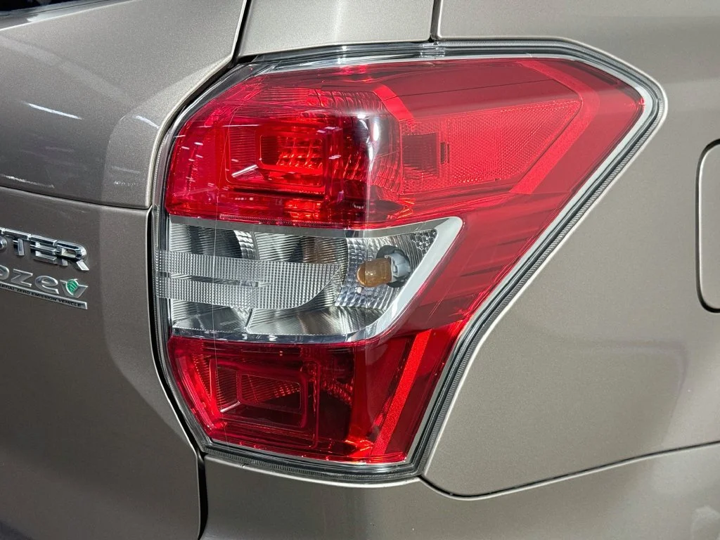 Used 2015 Brown Subaru 2.5i Premium image 31
