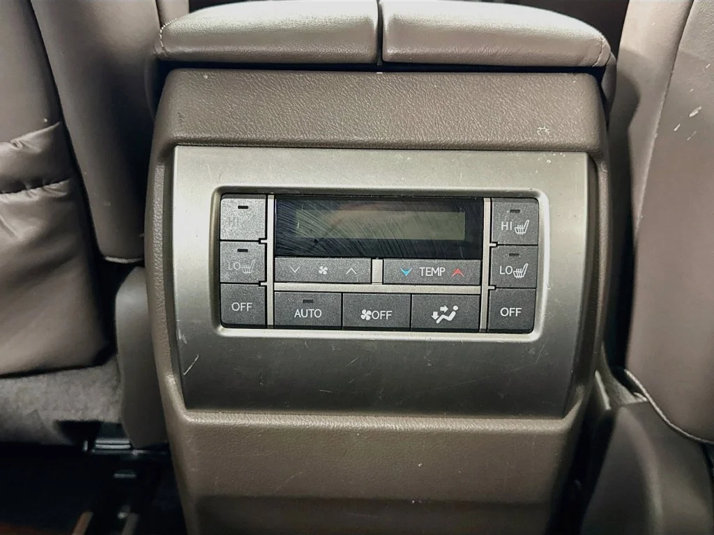 Used 2016 White Lexus 460 image 32