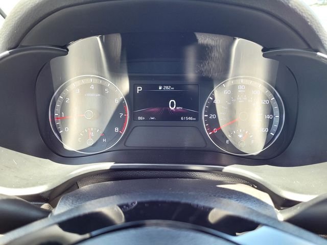 Used 2023 White Kia LXS image 21