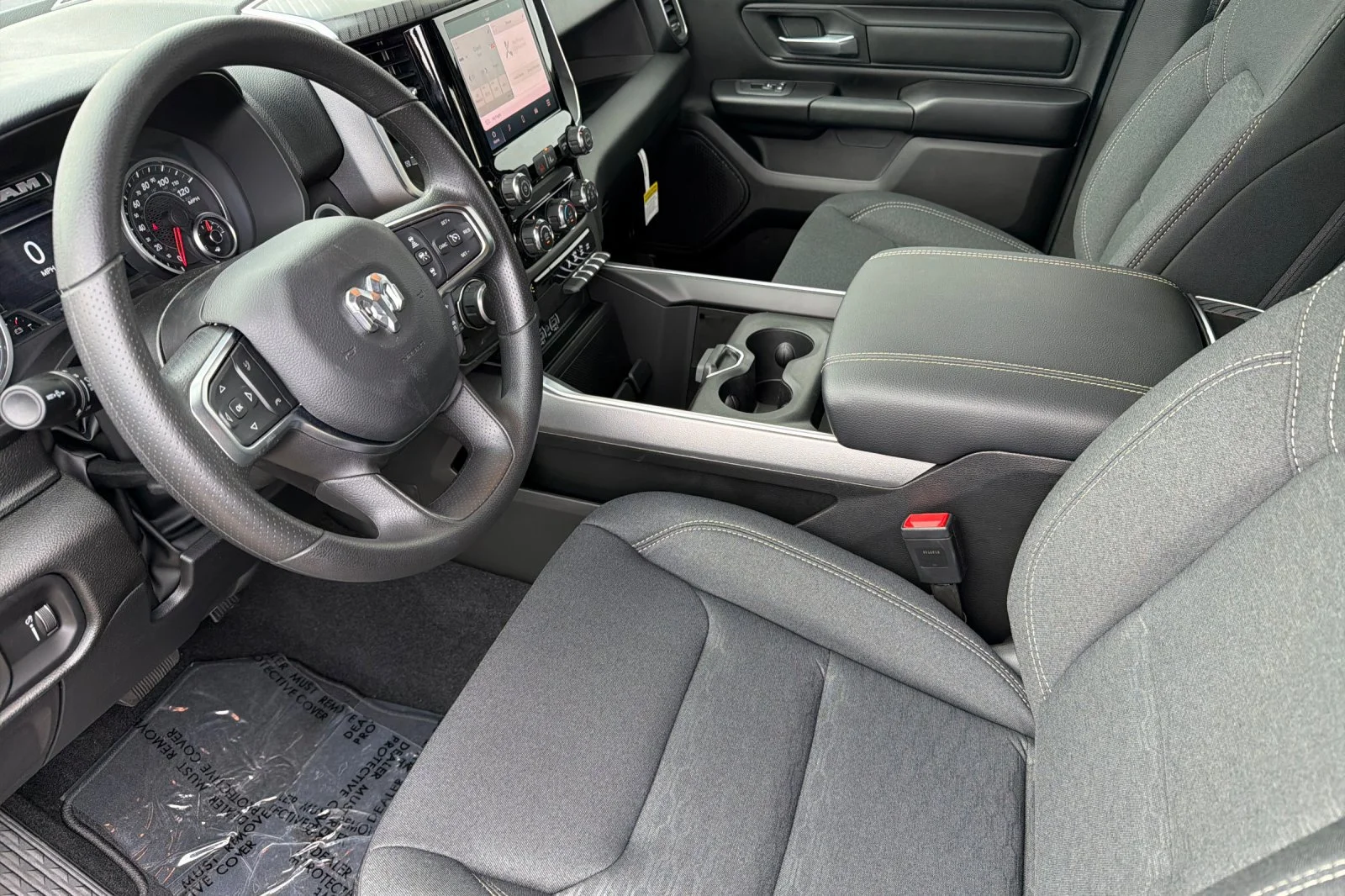 2026 RAM 1500 Express - Photo 8