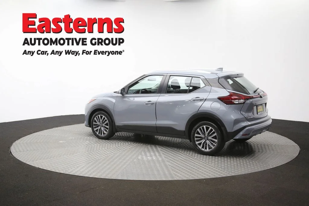 Used 2021 Gray Nissan SV image 62