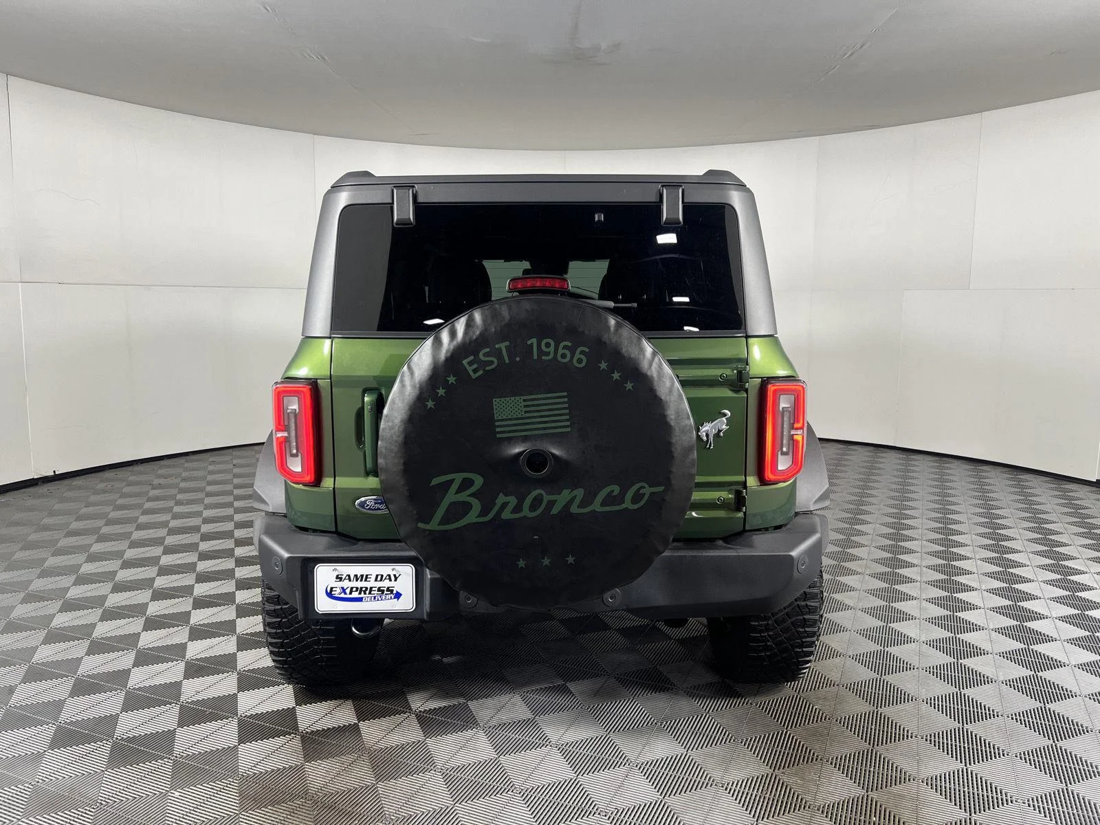 Used 2023 Eruption Green Ford Outer Banks image 35