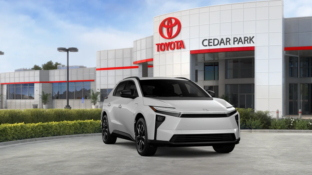 New 2026 Wind Chill Pearl Toyota XLE image 37