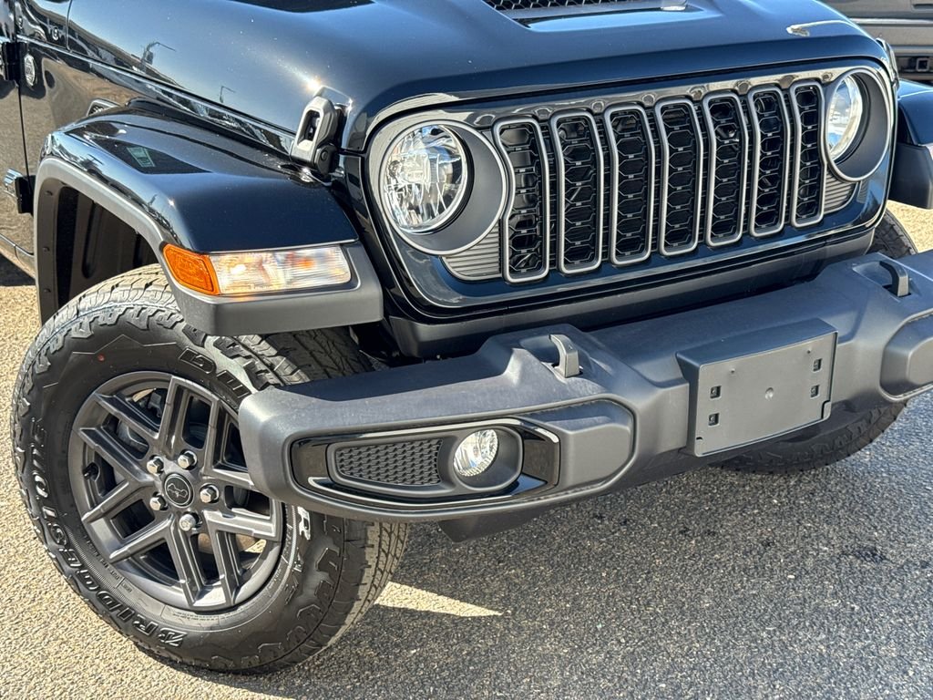 New 2026 Black Clear-Coat Exterior Paint Jeep Sport S image 7
