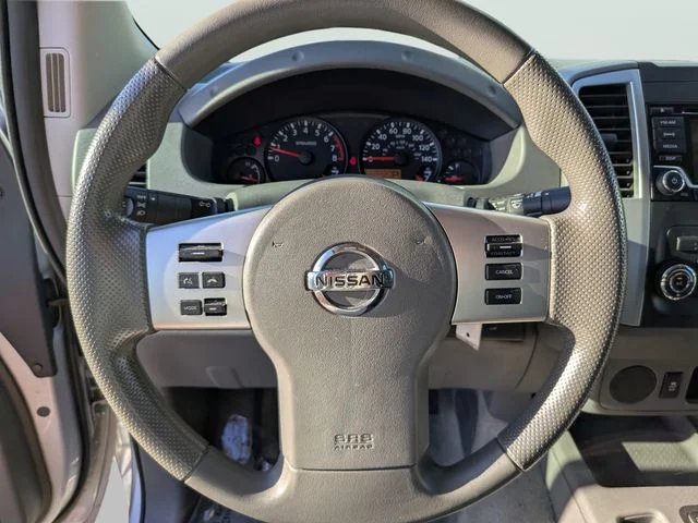 Used 2018 Silver Nissan SV image 25