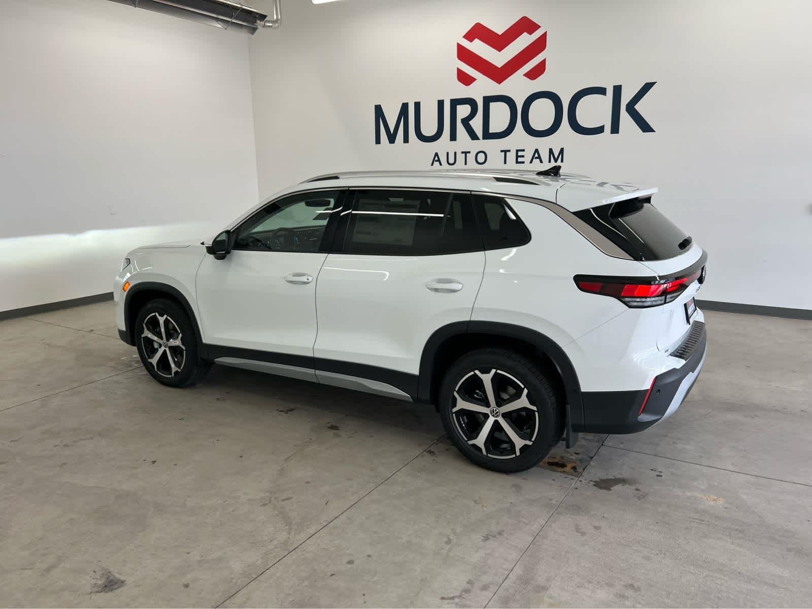 New 2026 Pure White Volkswagen SE image 2