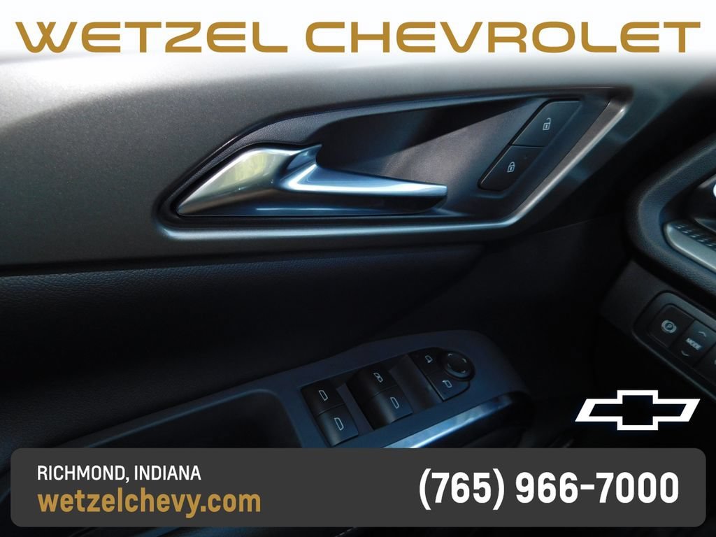 New 2027 Mosaic Black Metallic Chevrolet LT image 34