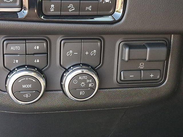 2026 GMC Yukon XL AT4 - Photo 17