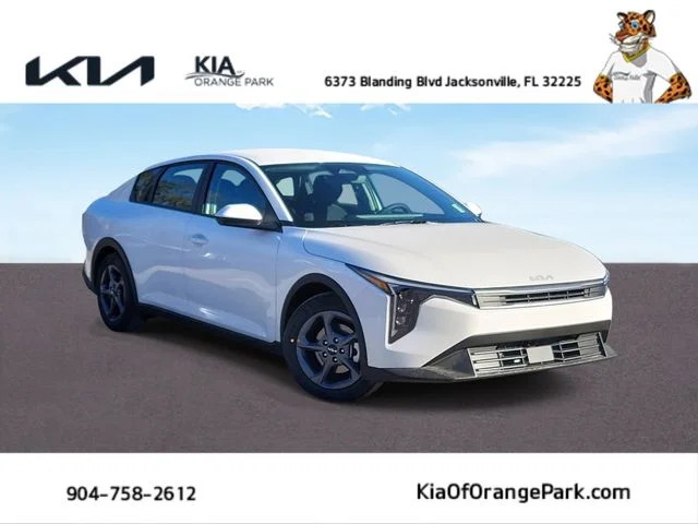 2026 Kia K4 LXS AT's photo