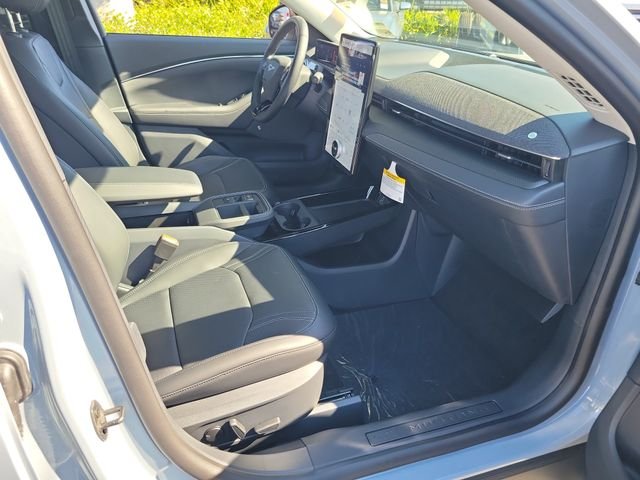 New 2026 Glacier Gray Metallic Tri-coat Ford Premium image 17
