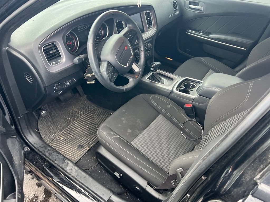 Used 2023 Pitch Black Cle Dodge SXT image 5