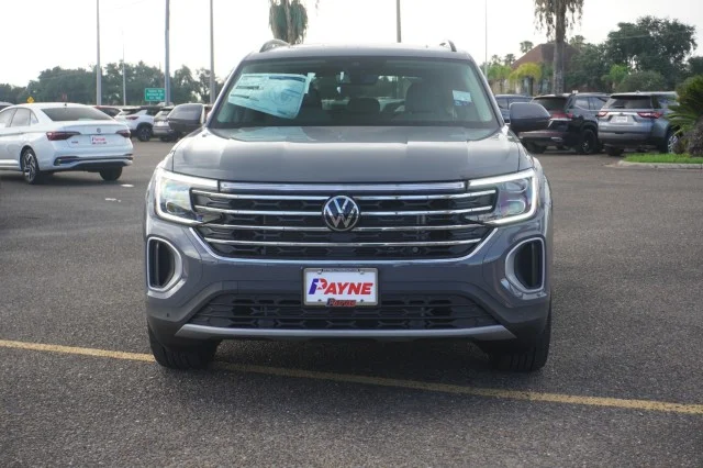 New 2026 Pure Gray Volkswagen 2.0T SE w/Technology image 2