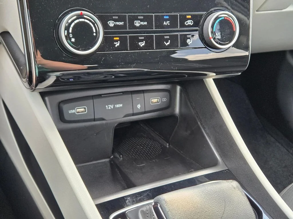 Used 2023 Gray Hyundai SEL image 25