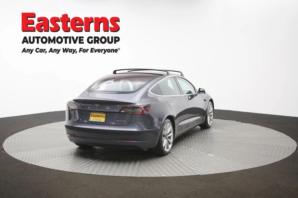 Used 2018 Gray Tesla Long Range image 33