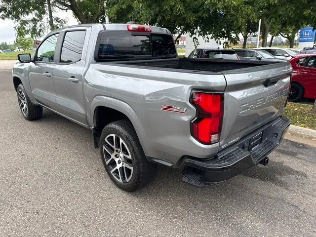 Used 2023 Gray Chevrolet Z71 image 13