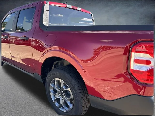 Used 2025 Red Ford XLT image 16