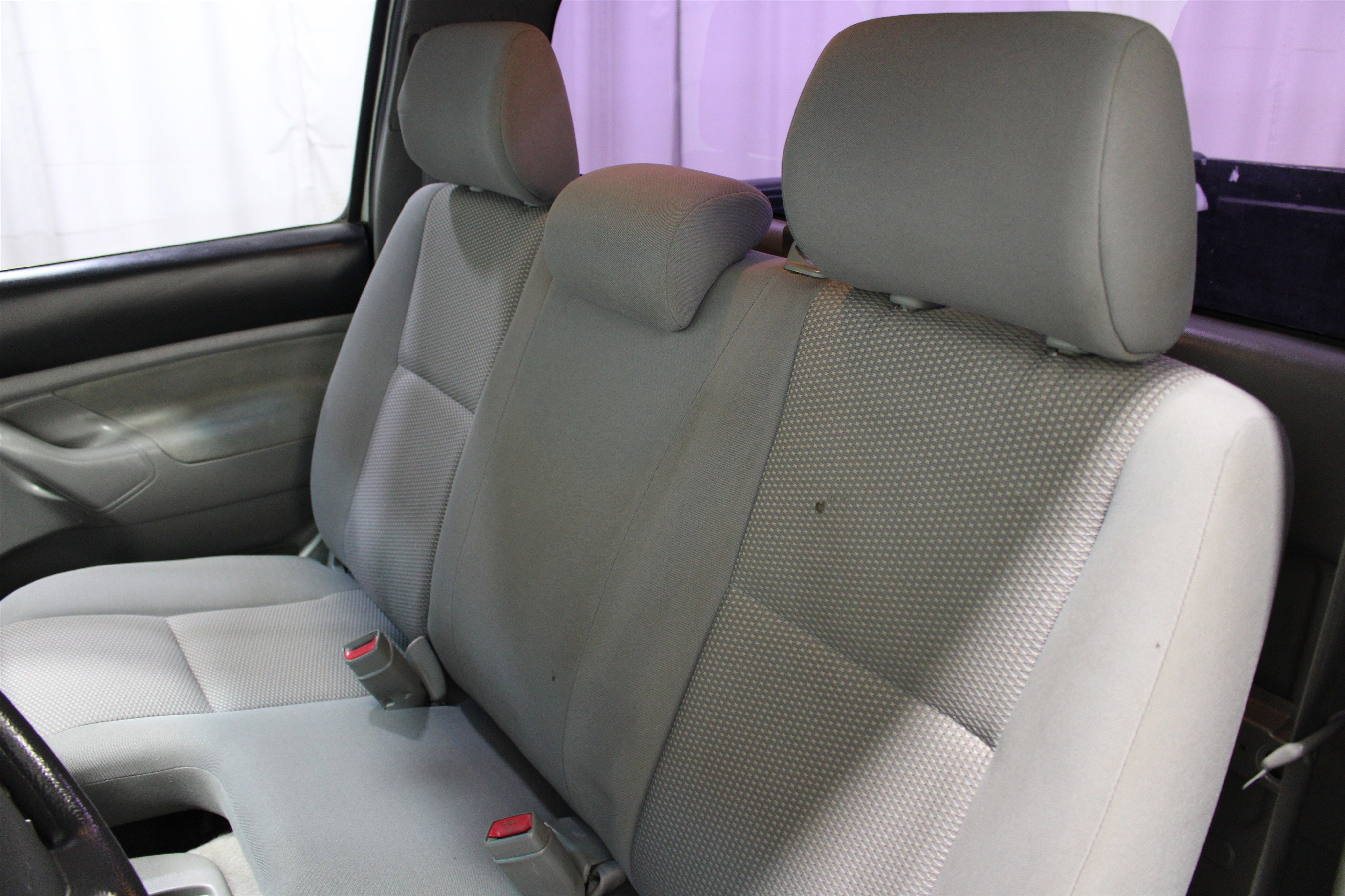 Used 2007  Toyota Base image 4