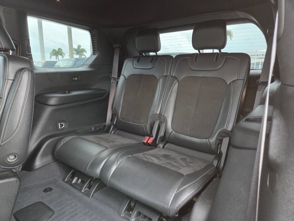 Used 2023 Baltic Gray Metallic Clearcoat Jeep Altitude image 23