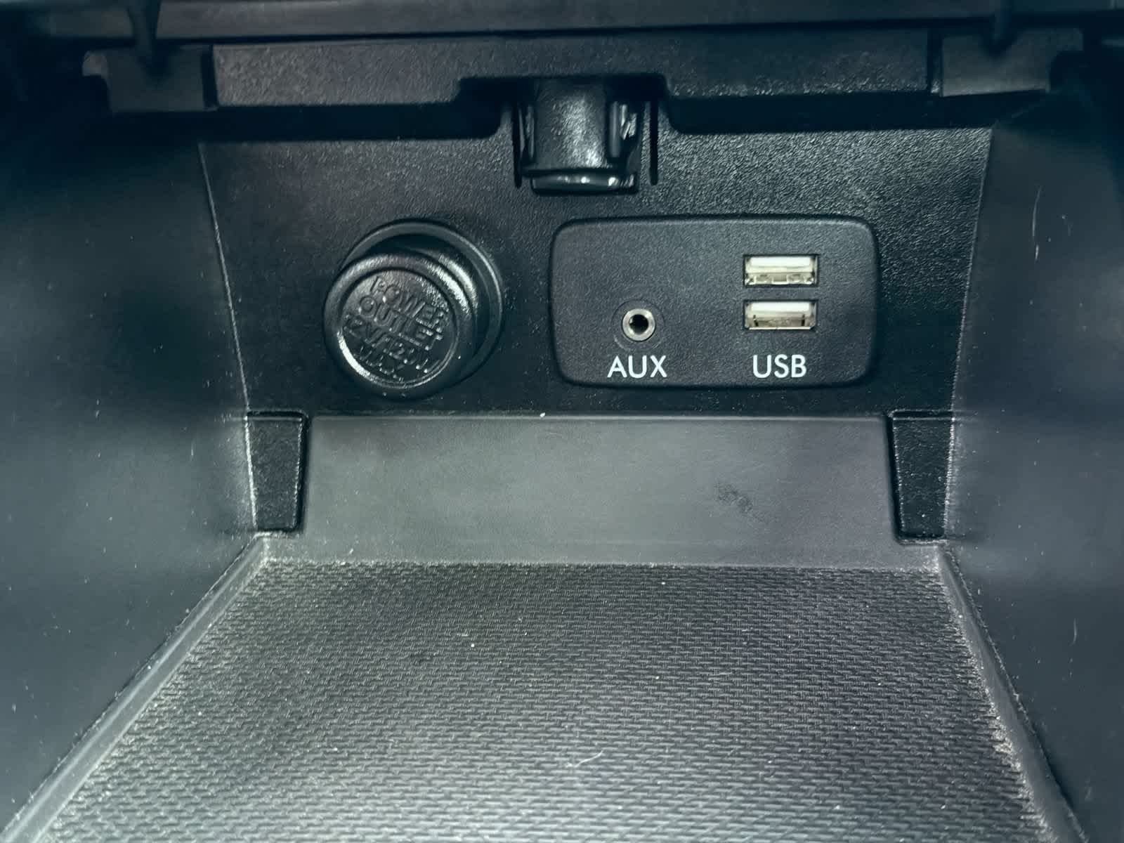 Used 2018 White Subaru Sport image 33