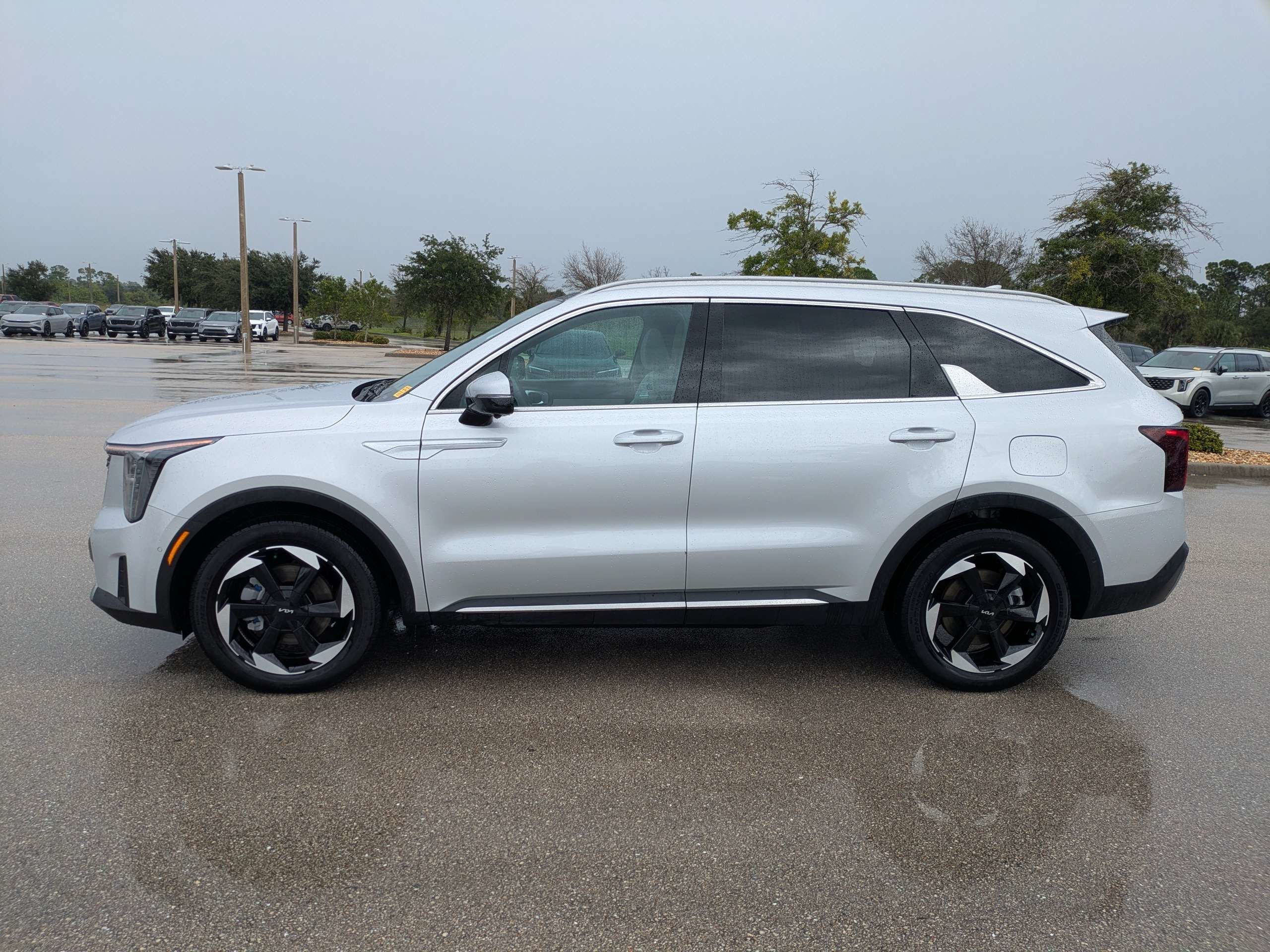 Certified Used 2025 Silky Silver Kia SX Prestige image 7