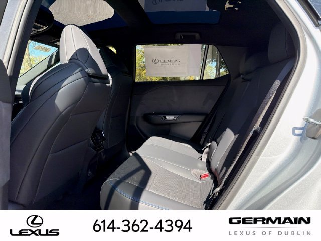 New 2026 Iridium and Black Onyx Lexus  550e F SPORT AWD image 13