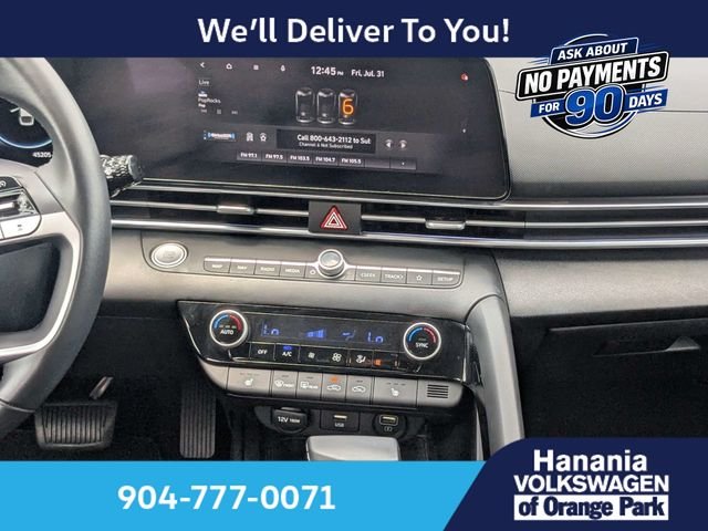 Used 2021 Gray Hyundai Limited image 16