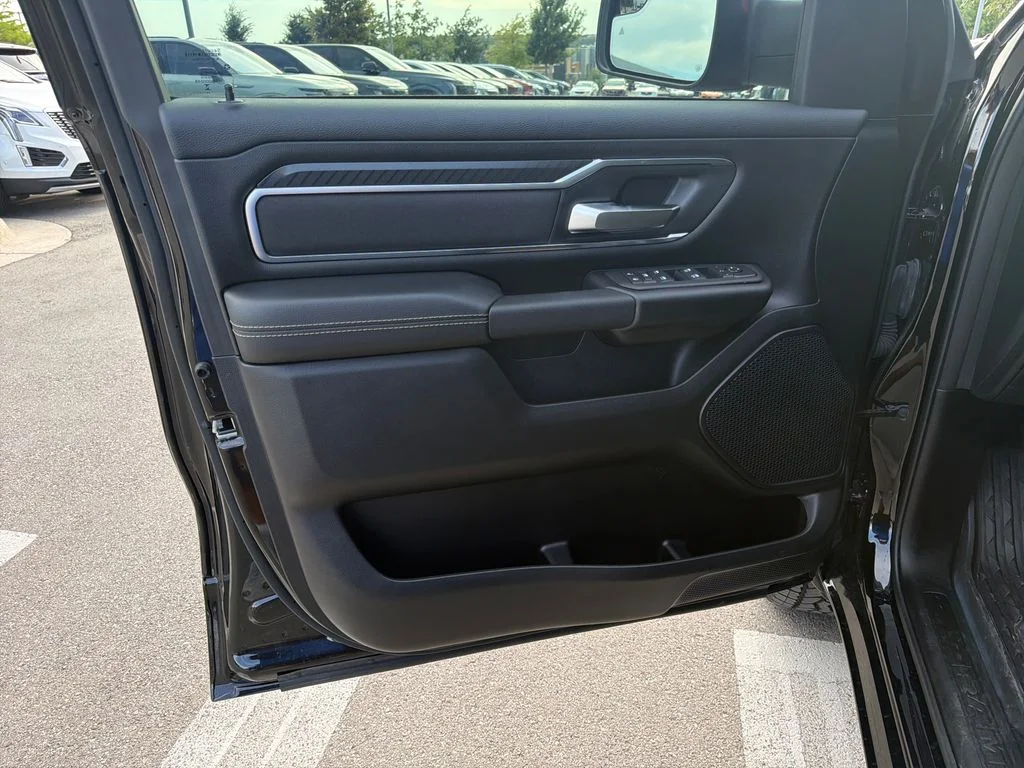 2025 RAM 1500 Big Horn/Lone Star - Photo 18