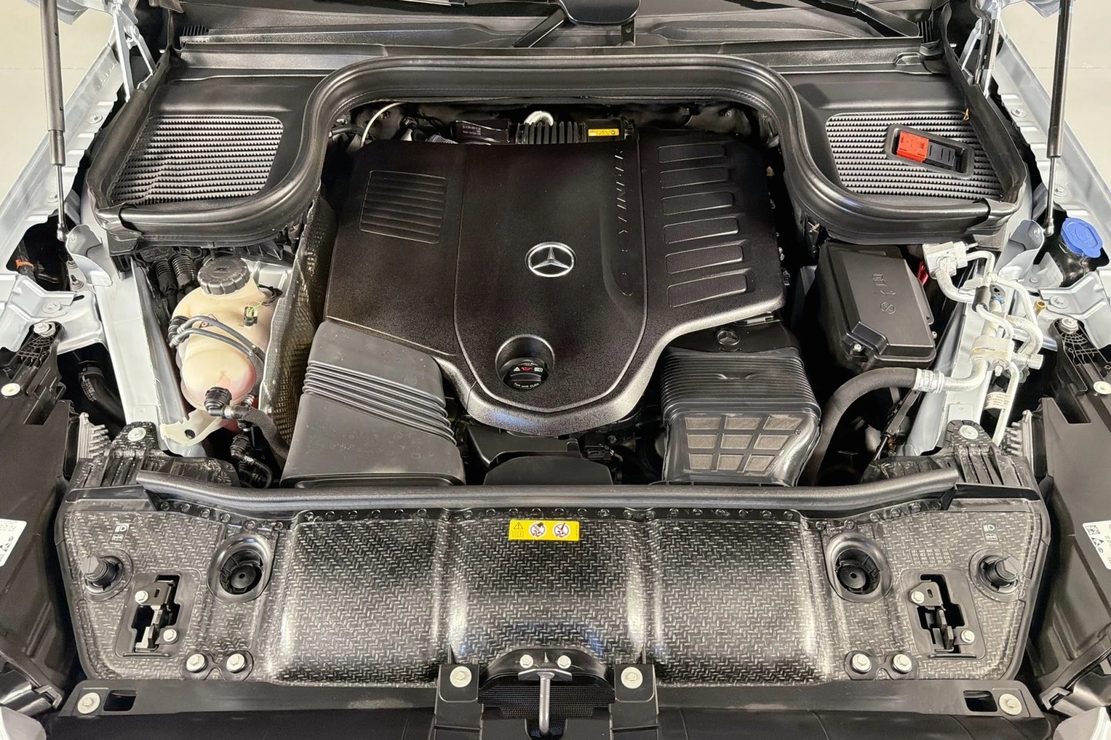 Certified Used 2025 Cirrus Silver Metallic Mercedes-Benz 450 image 13