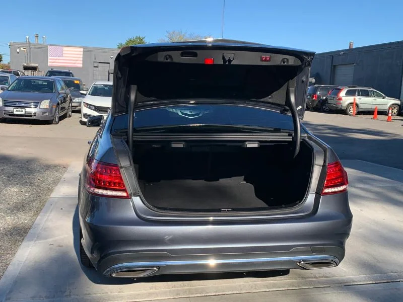 Used 2014 Gray Mercedes-Benz E 350 4MATIC® Sedan 4D image 41
