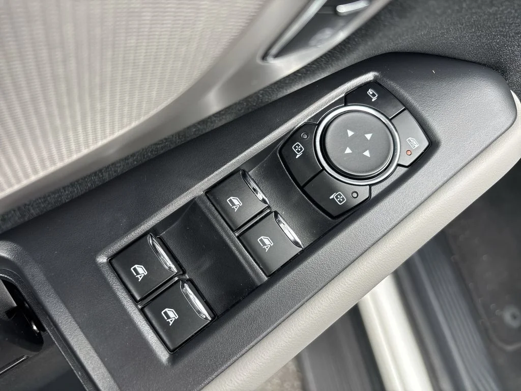 Used 2025 White Ford Active image 15