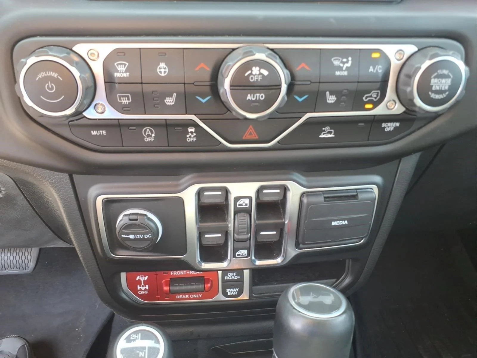 Used 2021 Snazzberry Pearlcoat Jeep Unlimited Rubicon image 24
