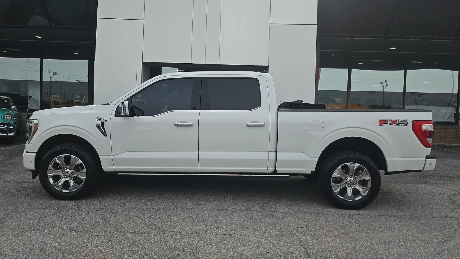 Used 2022 White Ford Platinum 4WD image 2