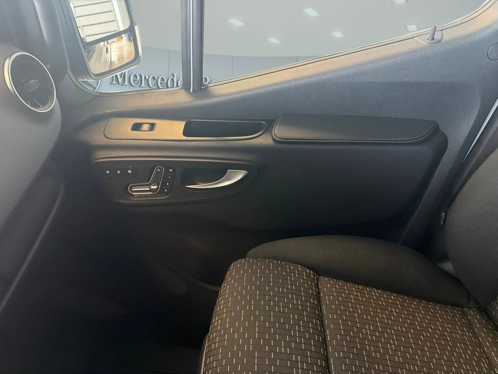 Used 2025 Silver Mercedes-Benz 2500 Standard Roof image 12