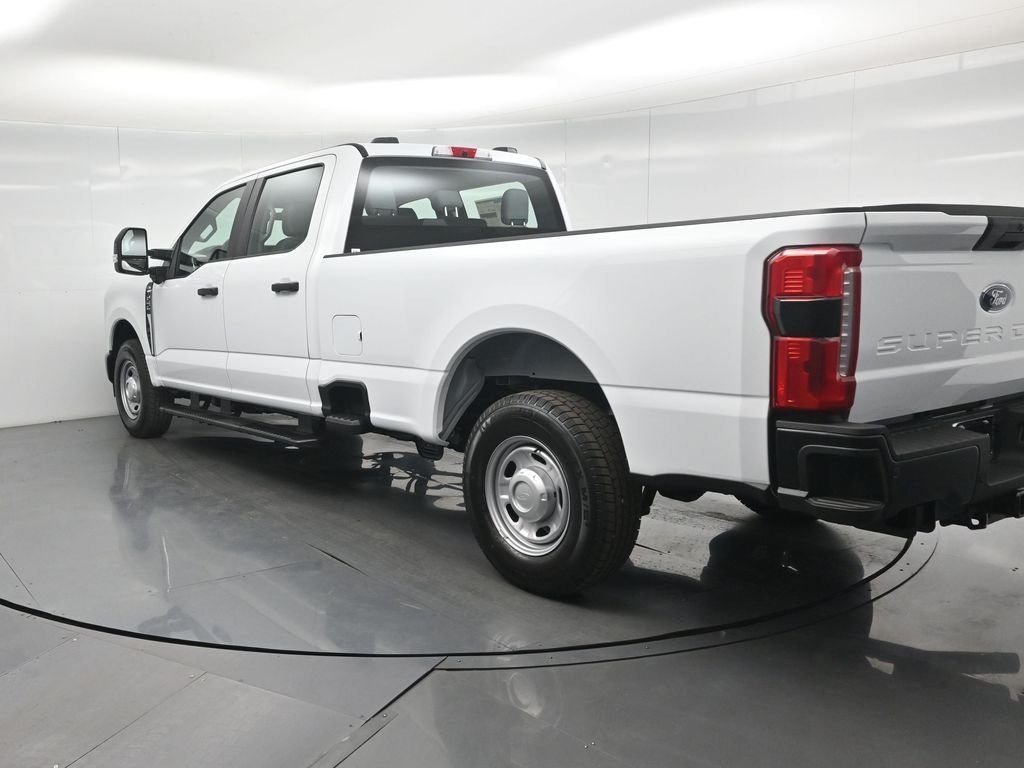 New 2026 Oxford White Ford XL image 23