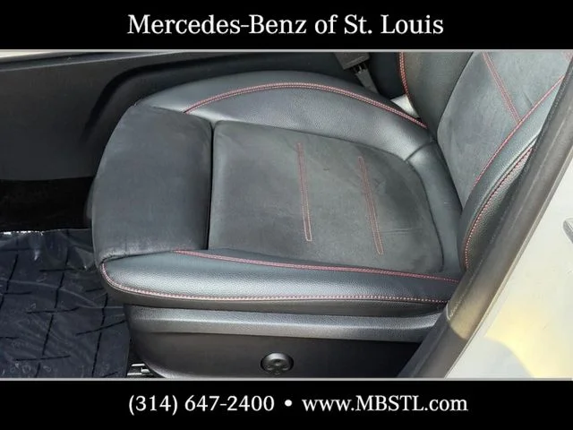 Used 2022 White Mercedes-Benz GLB 250 image 19