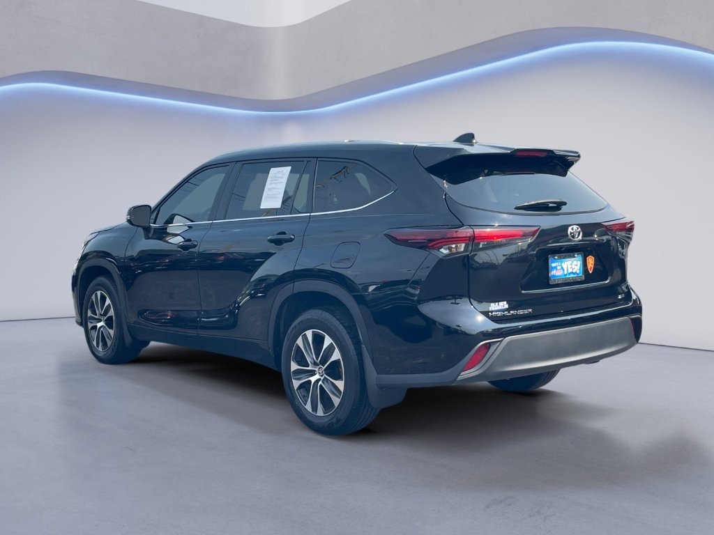 Used 2024 Midnight Black Metallic Toyota XLE image 24
