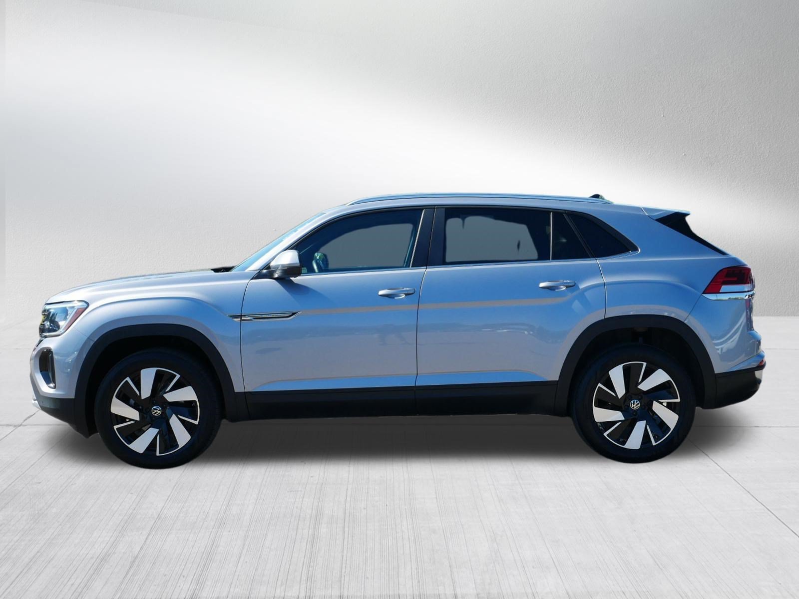 2024 Volkswagen Atlas Cross Sport SE w/Tech - Photo 4