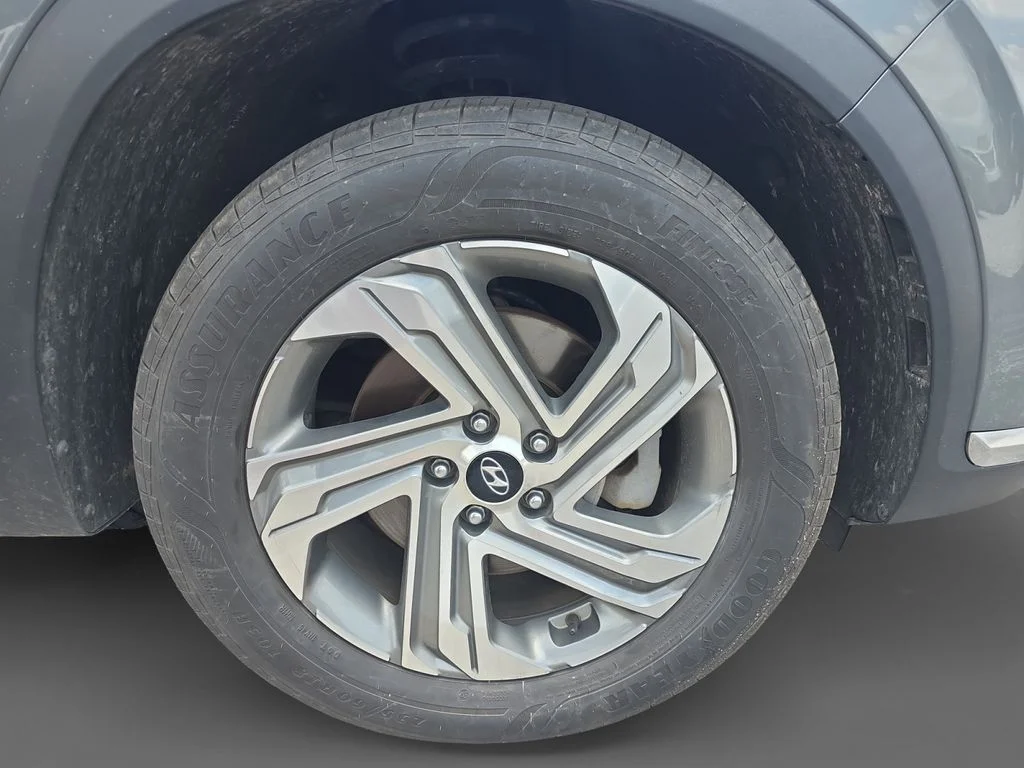 Used 2023 Gray Hyundai SEL image 10