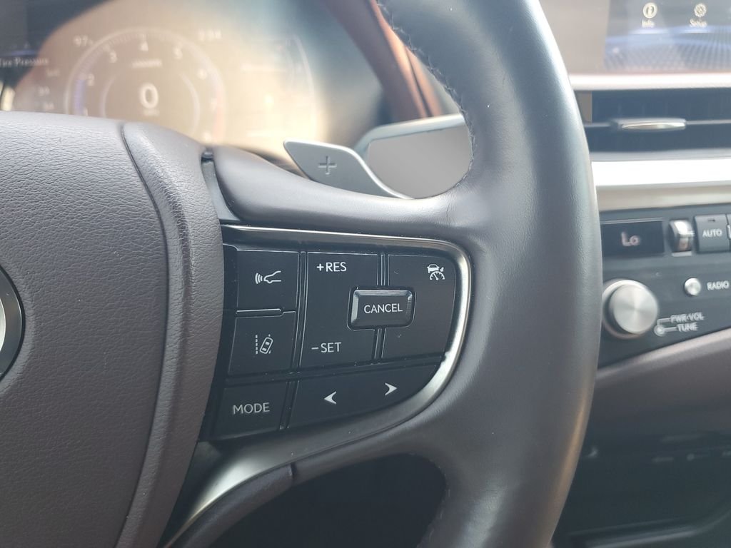 Used 2021 Black Lexus 350 image 20