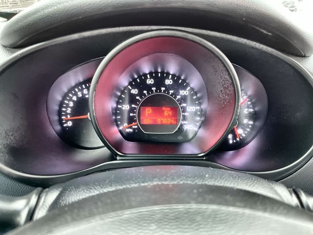 Used 2017 Black Kia Plus image 12