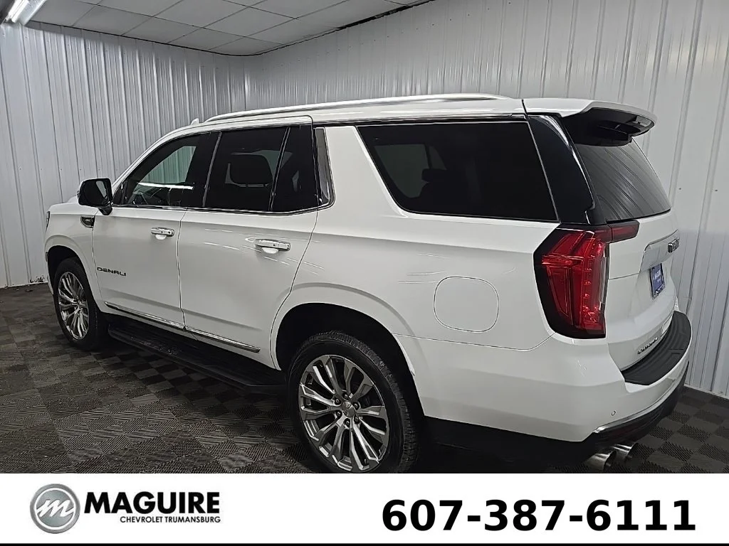 Used 2022 White GMC Denali image 9
