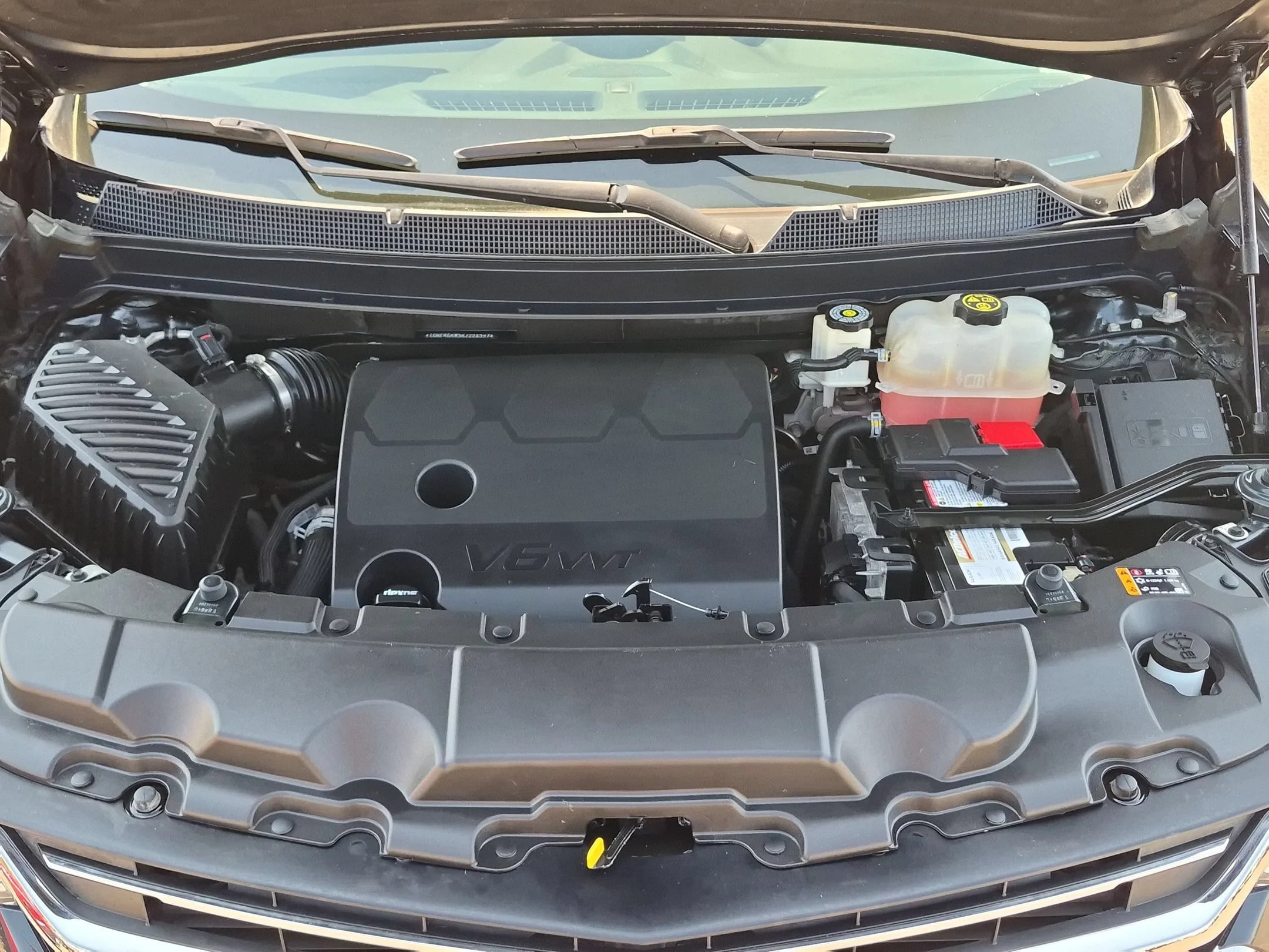 Used 2019 Graphite Metallic Chevrolet LT Cloth image 28