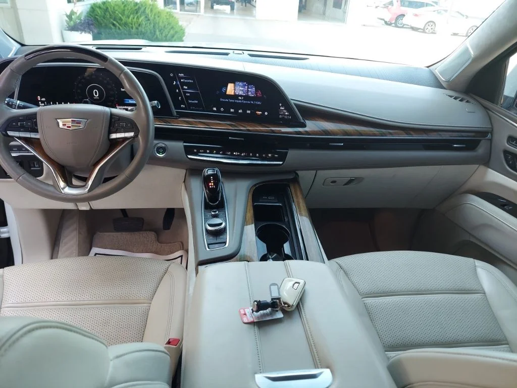Used 2021 White Cadillac Premium Luxury Platinum image 19