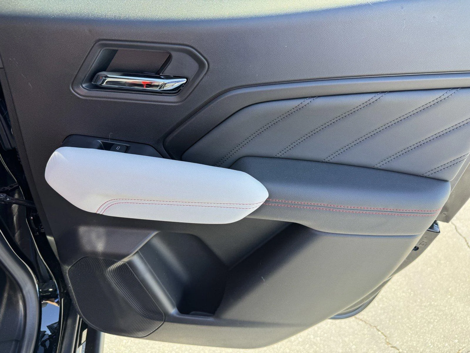 New 2026 Onyx Black GMC AT4X image 11