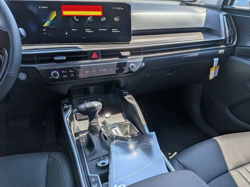 New 2026 White Pearl Kia S image 37