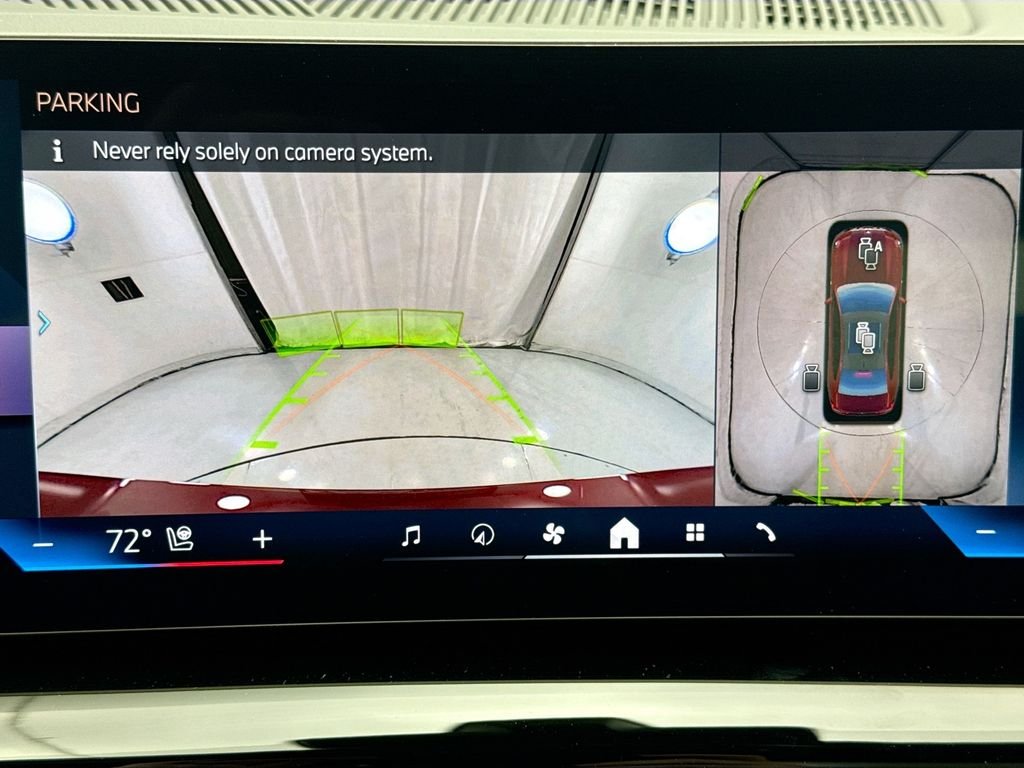 New 2027 Red Metallic BMW 550e xDrive image 15