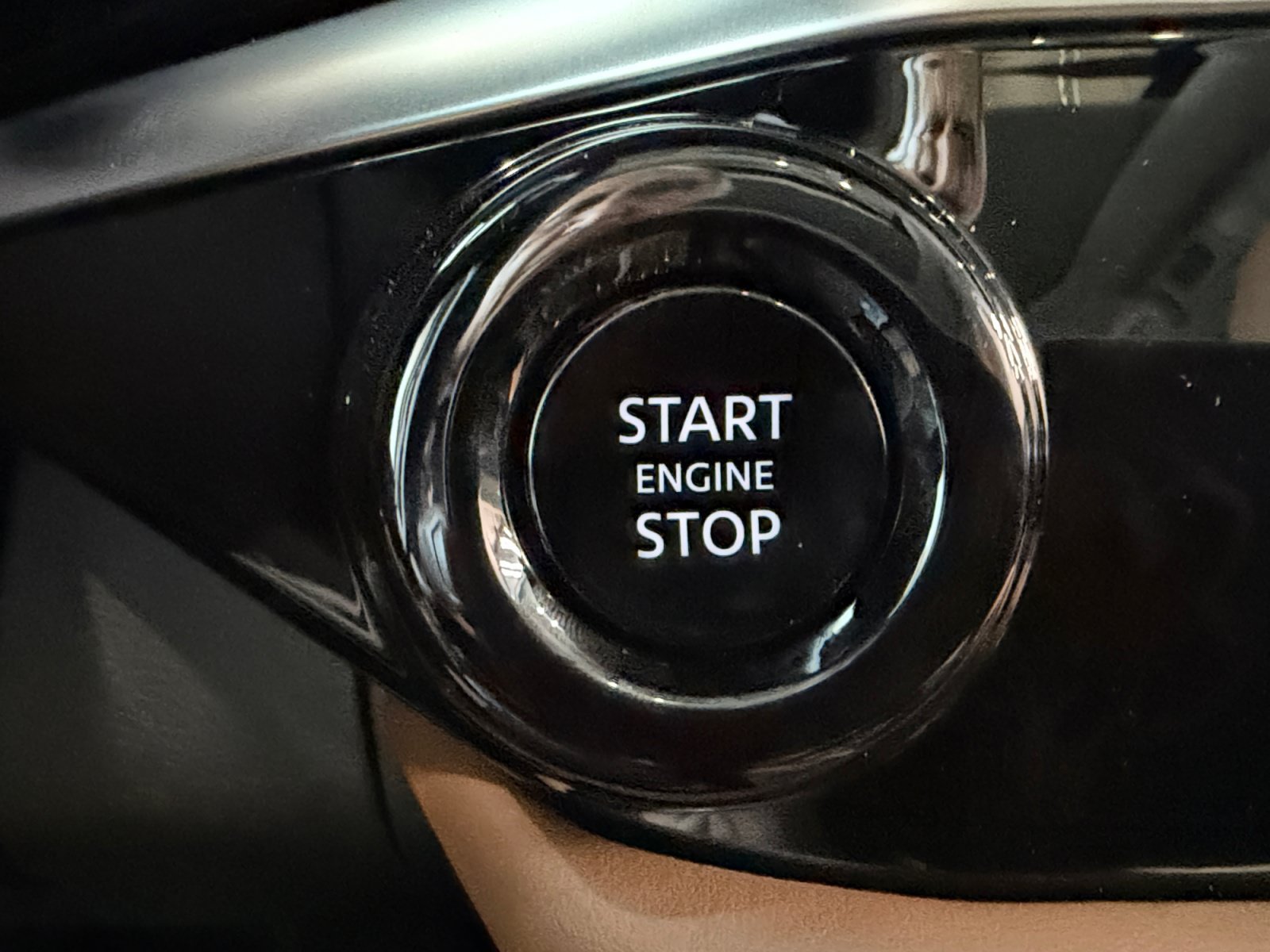 New 2026 Everest White Pearl Tricoat Nissan Platinum image 36