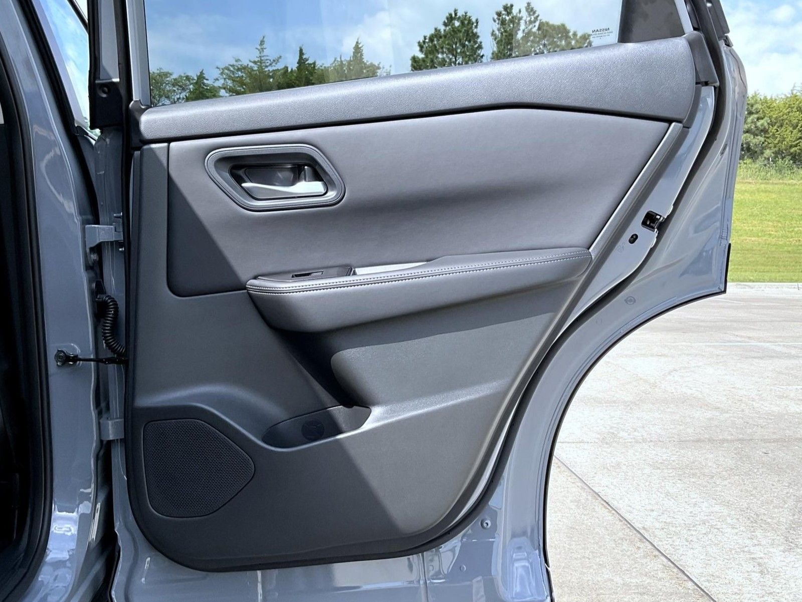 New 2026 Boulder Gray Pearl Nissan SV image 18