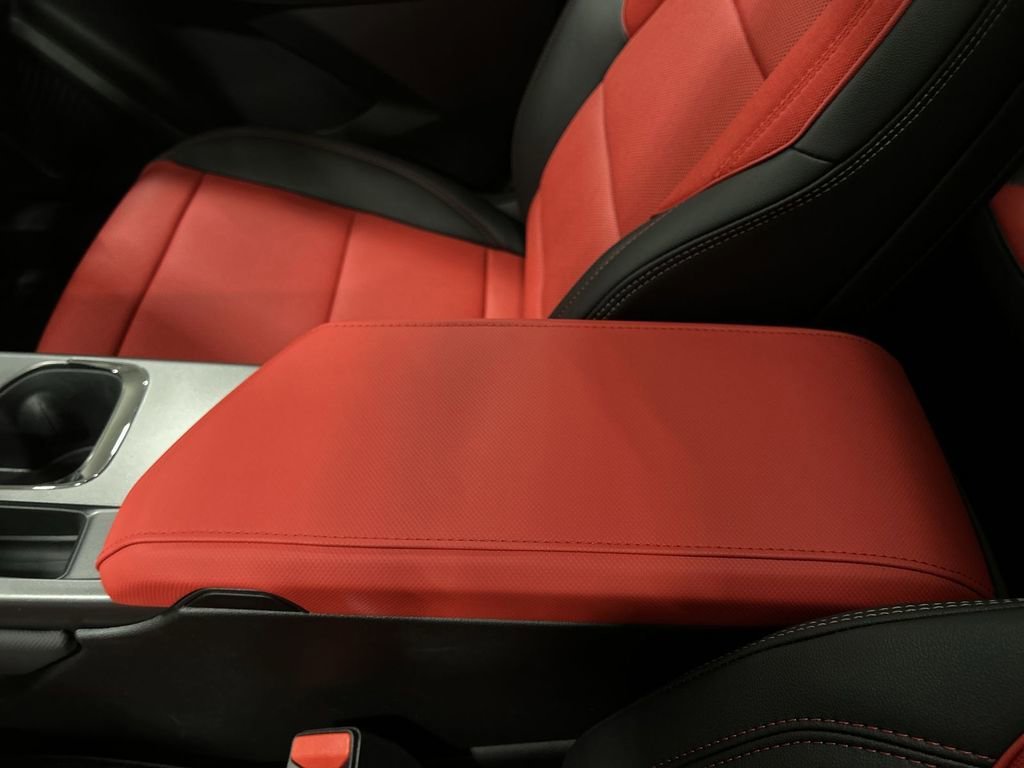 2025 Chevrolet Equinox EV RS - Photo 23